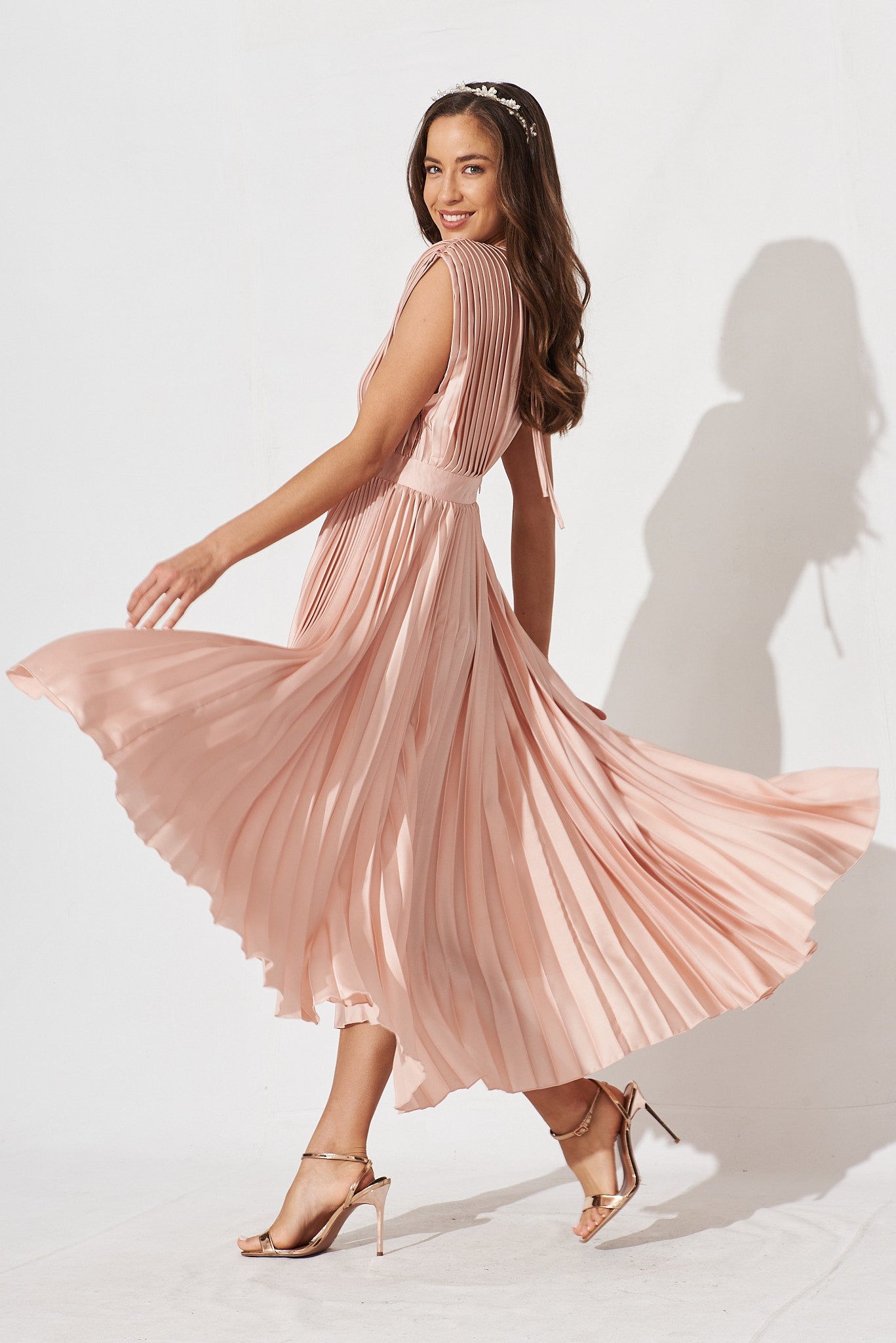 Anetta Midi Dress In Pleated Blush Satin