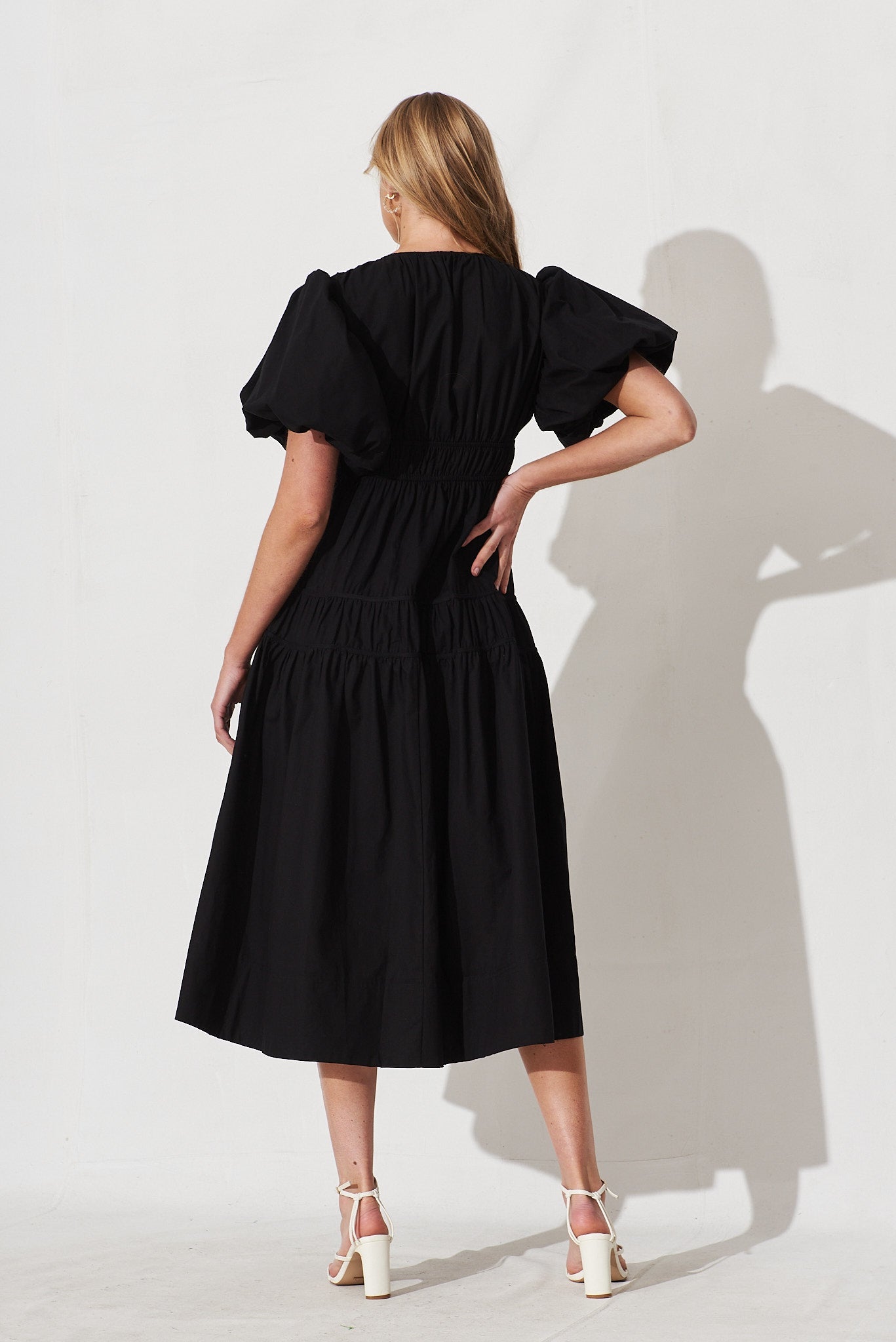 Amalie Midi Dress In Black Cotton