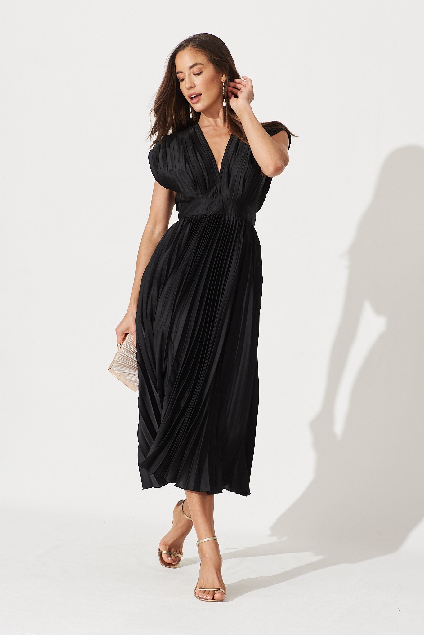 Anetta Midi Dress In Pleated Black Satin