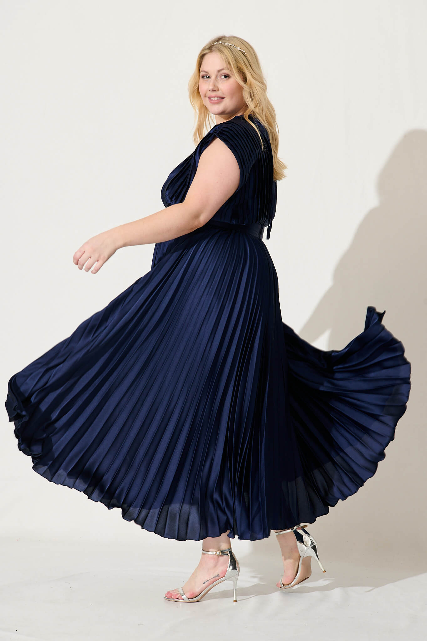 Anetta Midi Dress In Pleated Navy Satin