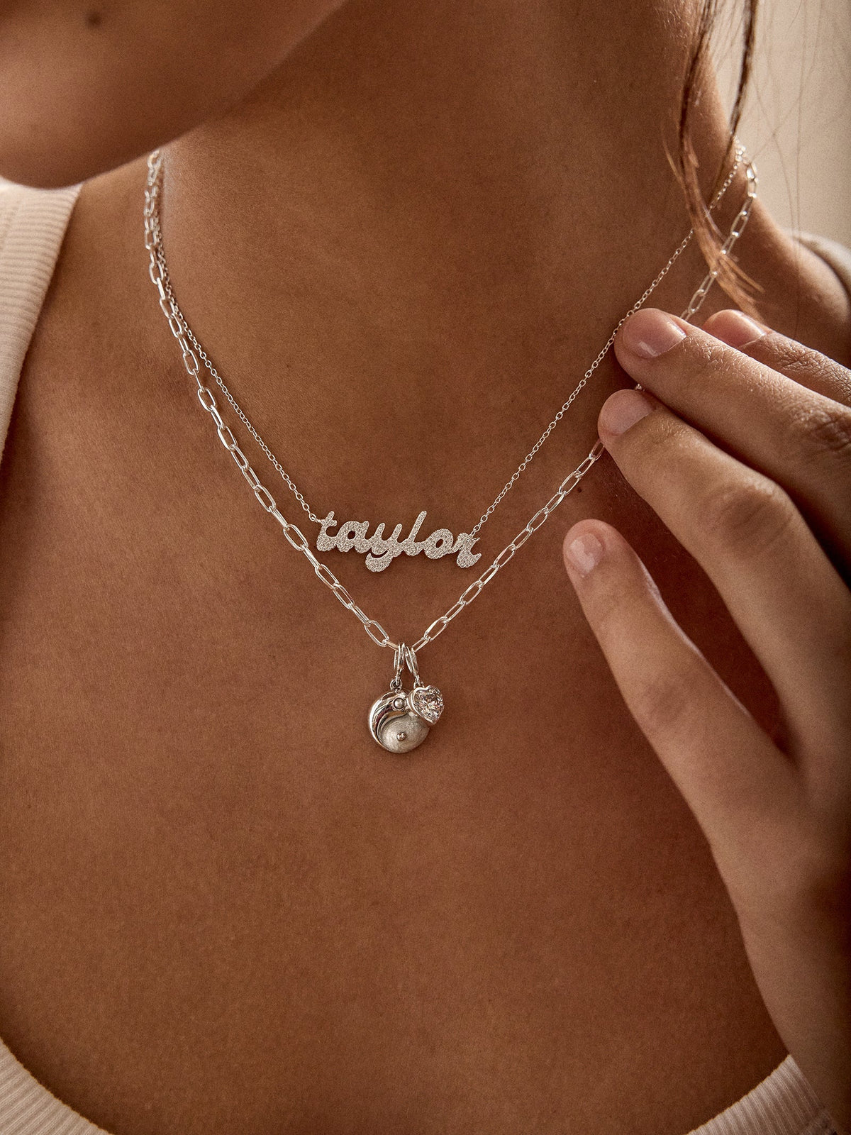 14K Gold Custom Nameplate Necklace - Luxe
