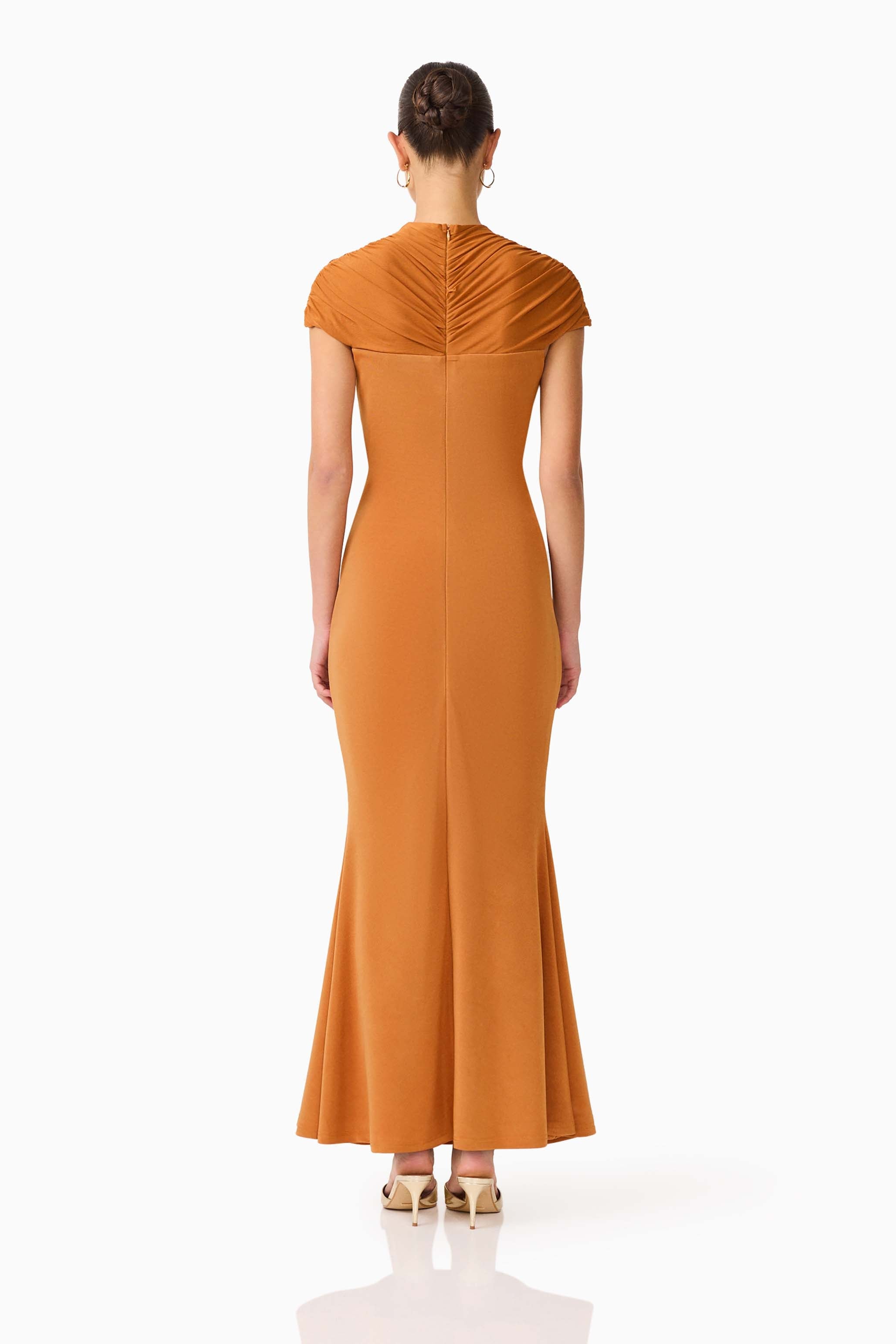 CURAAE Roya Maxi Dress in Caramel Brown