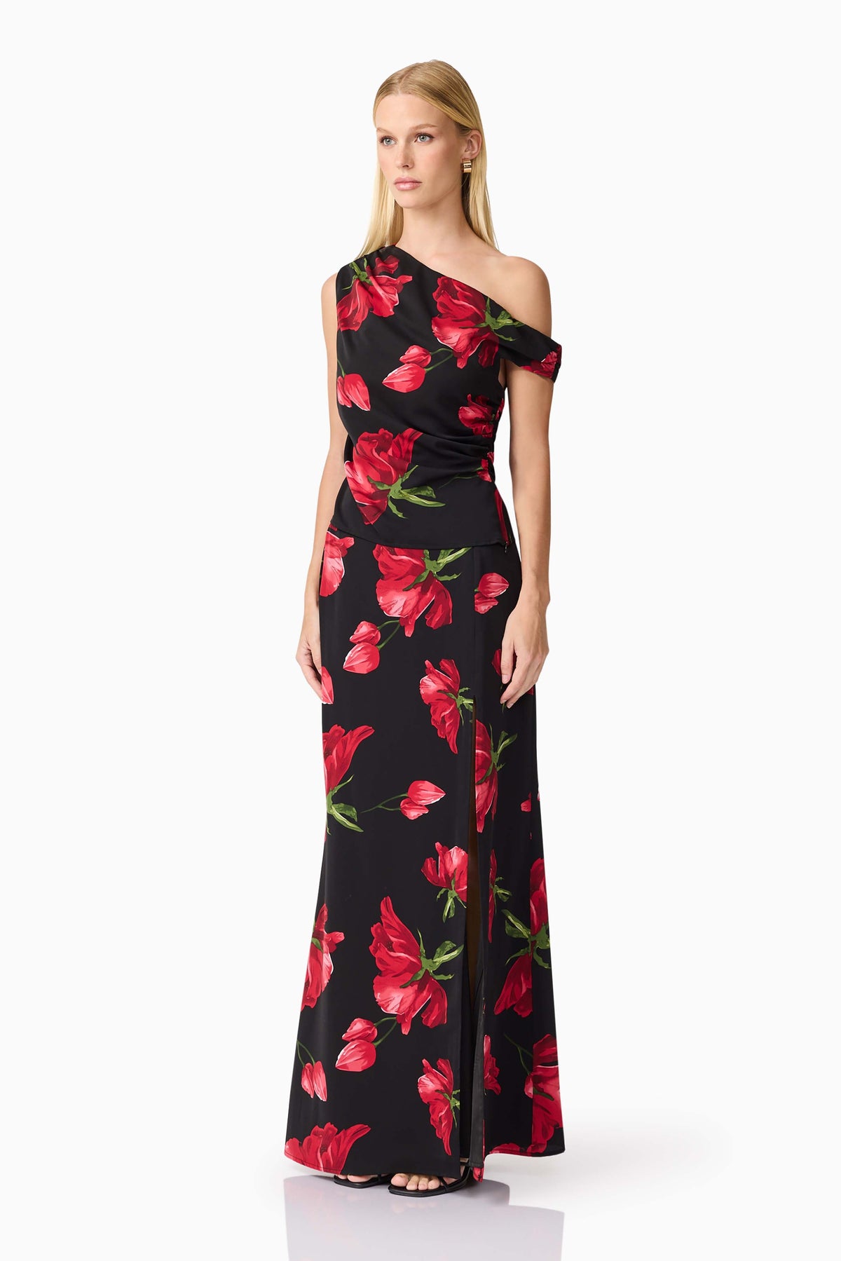 CURAAE Valetta Floral Set in Black & Red