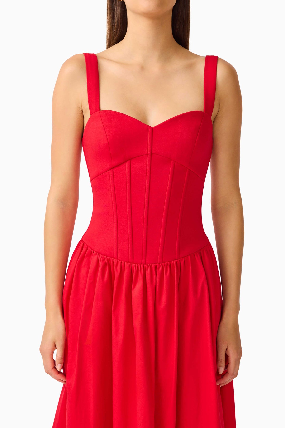 CURAAE Aris Sweetheart Midi Dress in Red