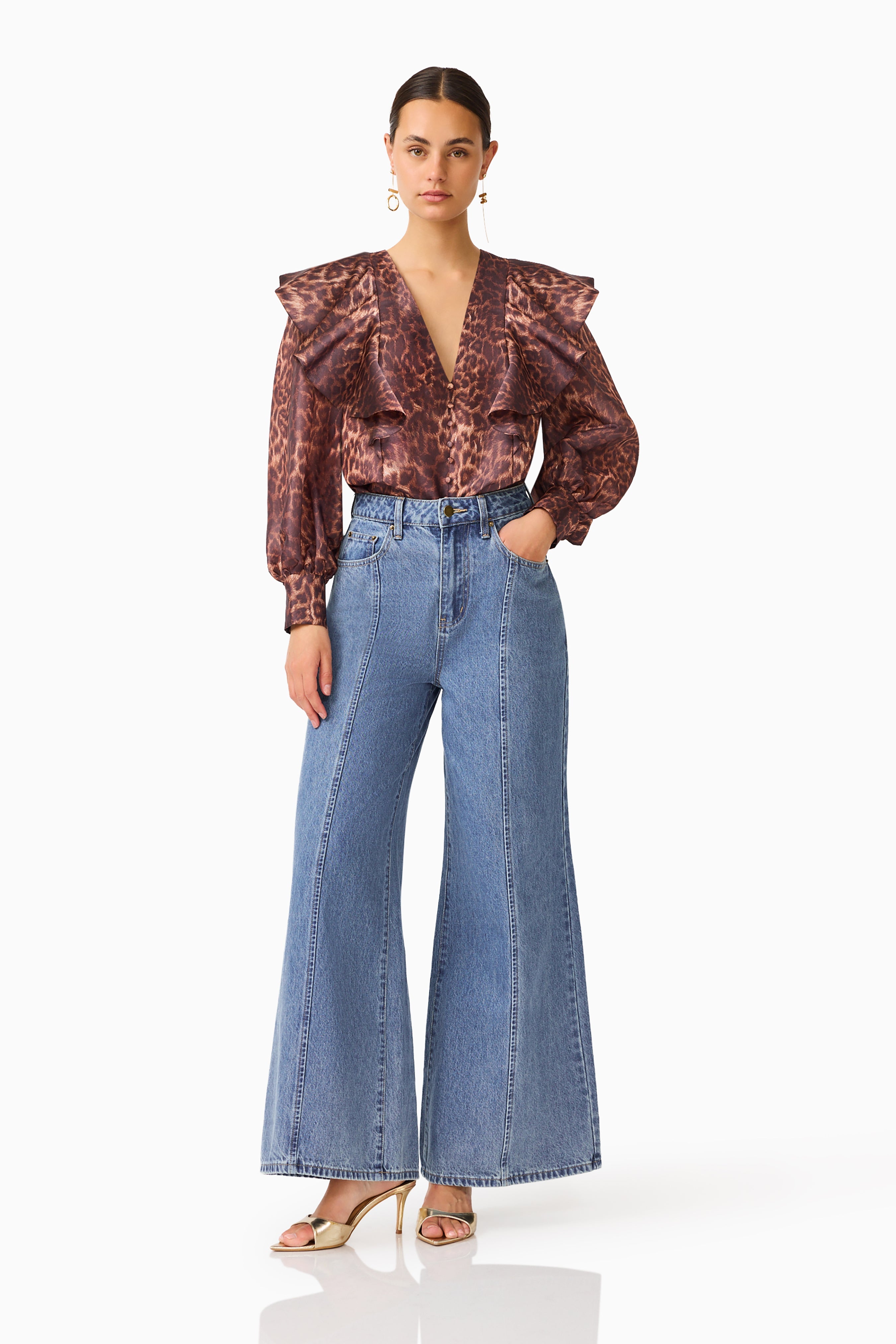 CURAAE Zamira Bell Sleeve Blouse in Brown Multi