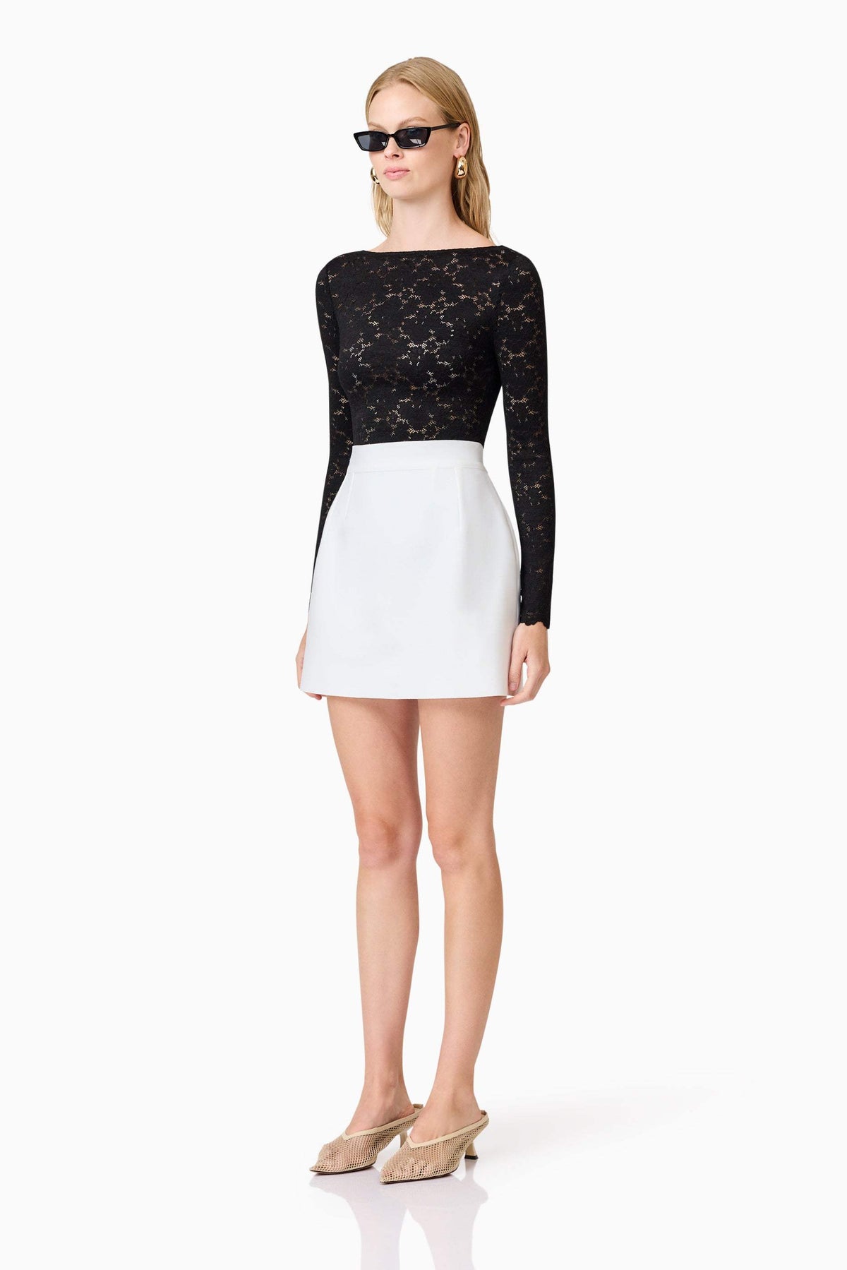 CURAAE Kira Stretch Lace Top In Black