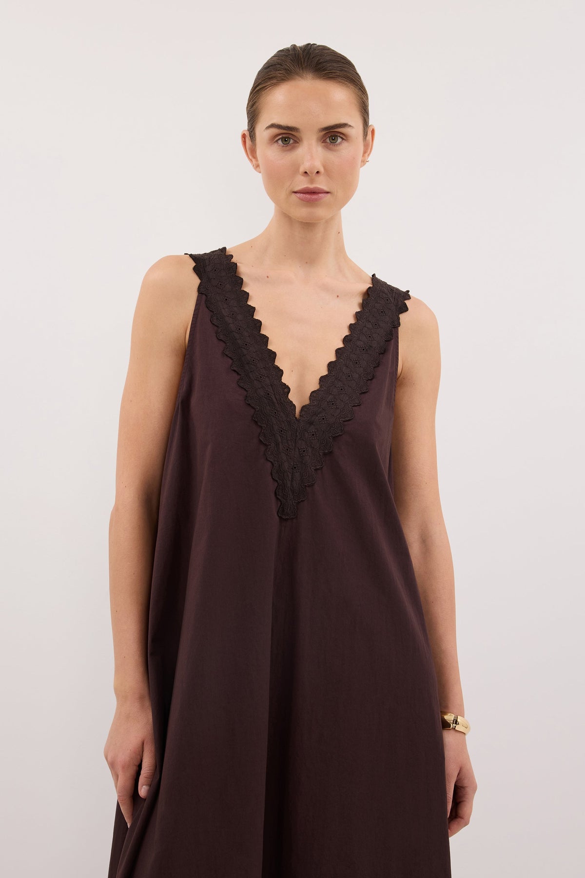 ANNABEL BURNT CHOC SLEEVELESS V NECK MIDI DRESS