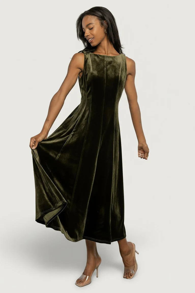 Annika Velvet Midi Dress | Olive