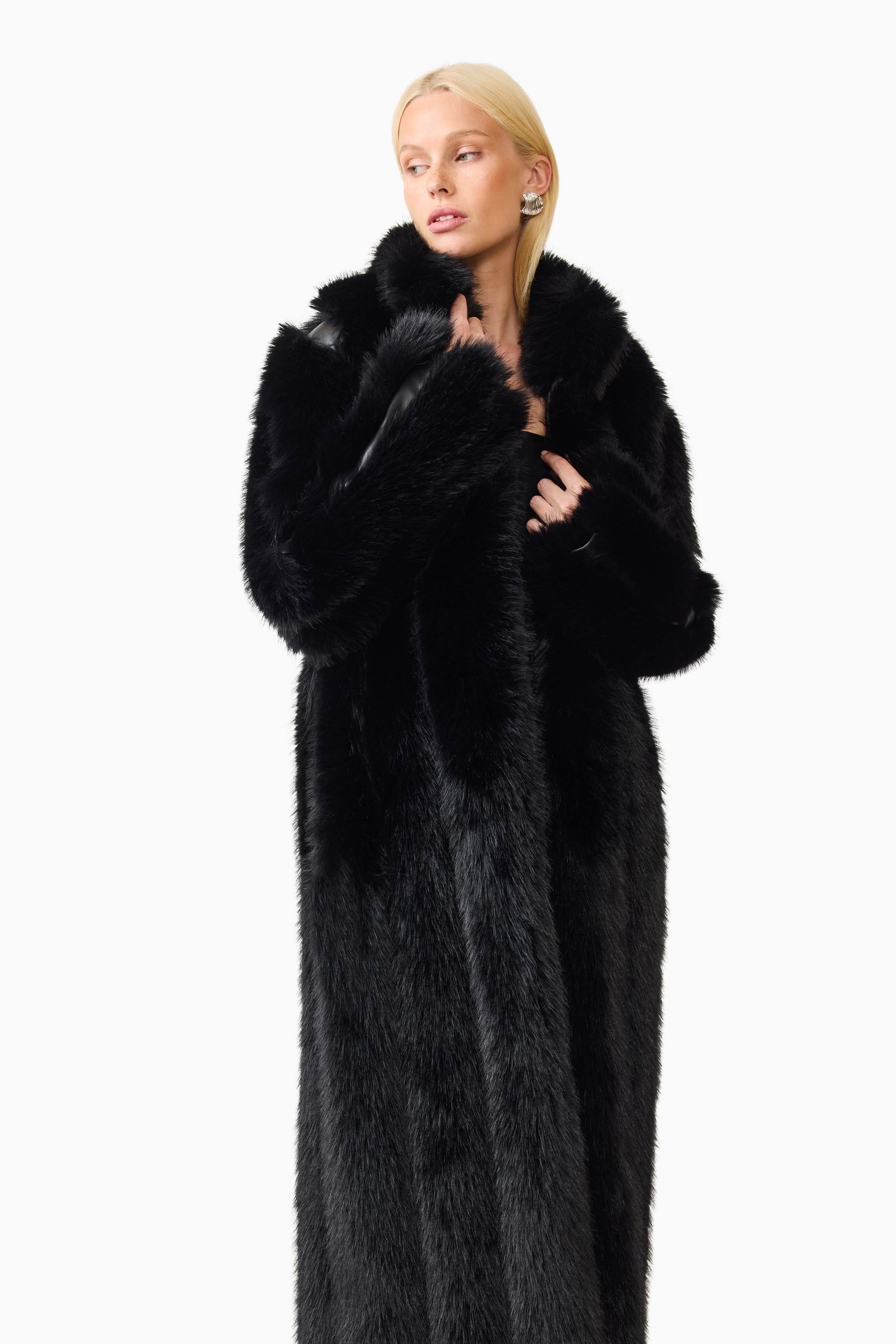 Lux Faux Fur Coat in Black