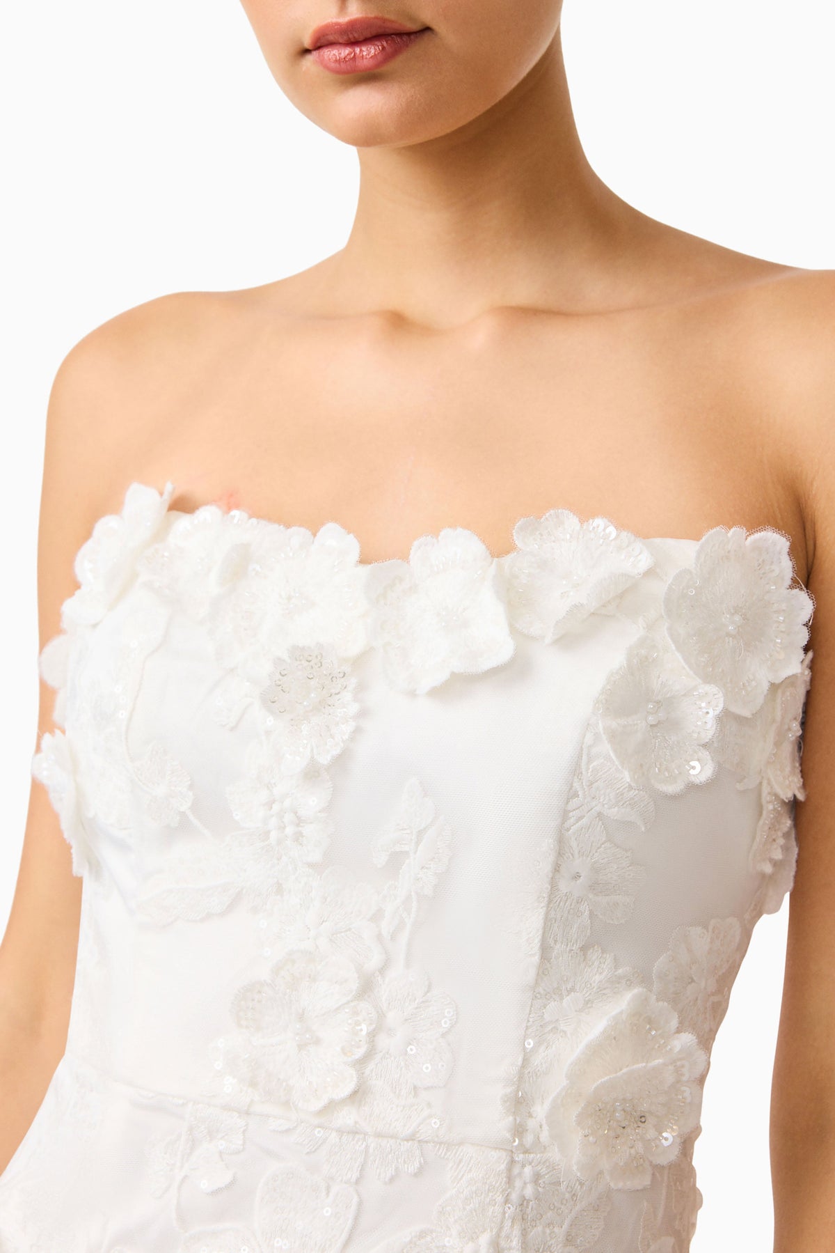 Lorina Sweetheart Gown in White