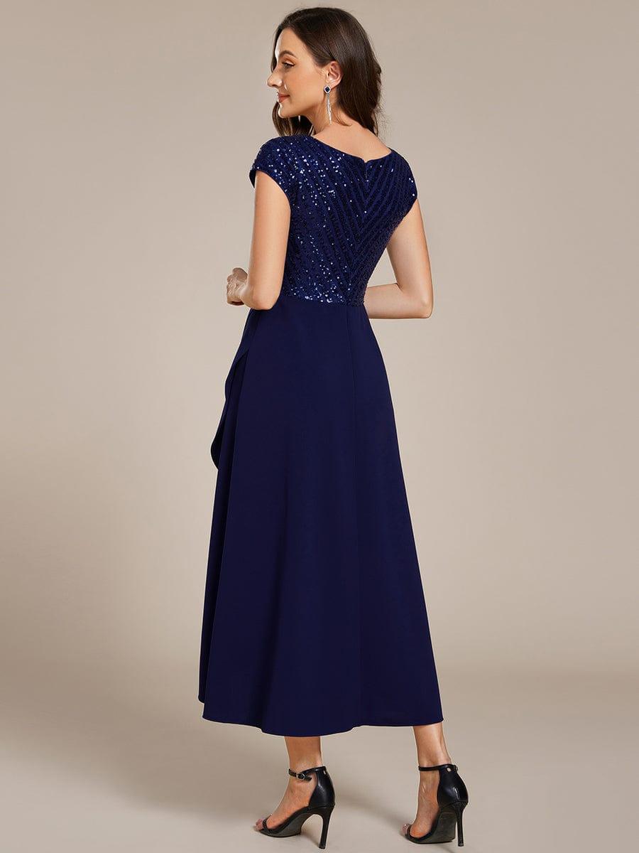 ever BAYLOR|Short Sleeve V-Neck Midi Sequin Formal Dress