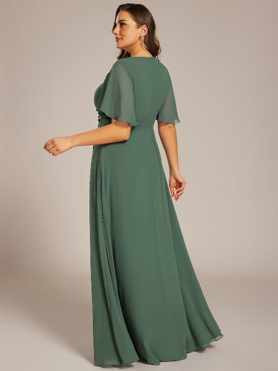 ever ASPYN|Pleated Applique Maxi Bridesmaid Dress