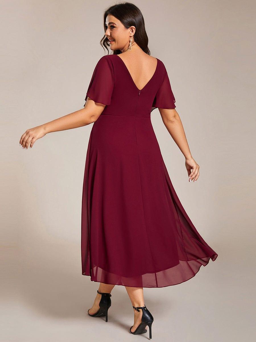 ever FAYE|Plus Size V-Neck Pleated Chiffon Midi Wedding Guest Dress