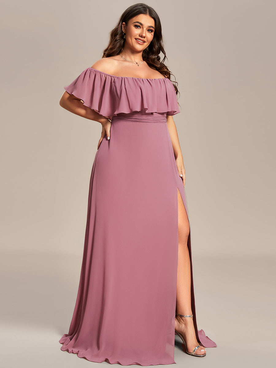 ever ÉMILE|Plus Size Off the Shoulder Formal Bridesmaid Dress with Thigh Split