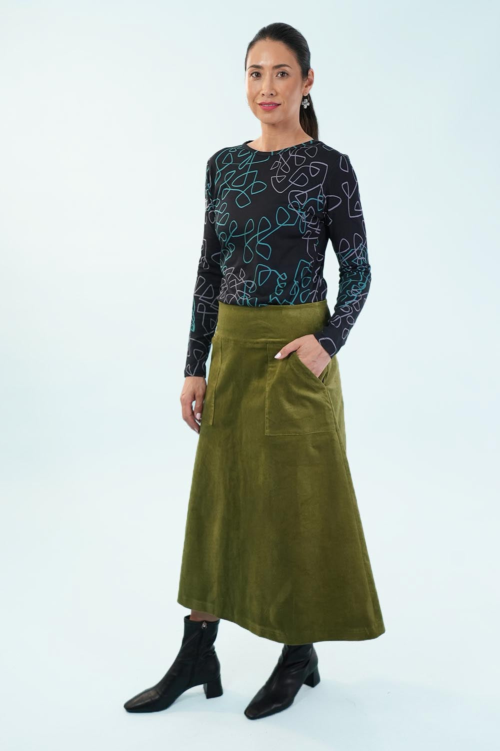 Amy Midi Cord Skirt – Moss