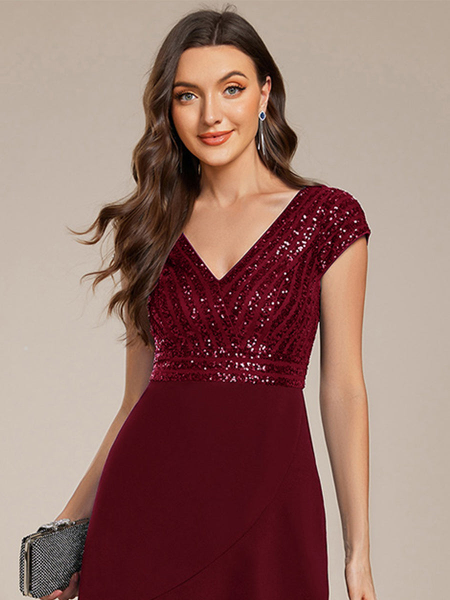 ever BAYLOR|Short Sleeve V-Neck Midi Sequin Formal Dress