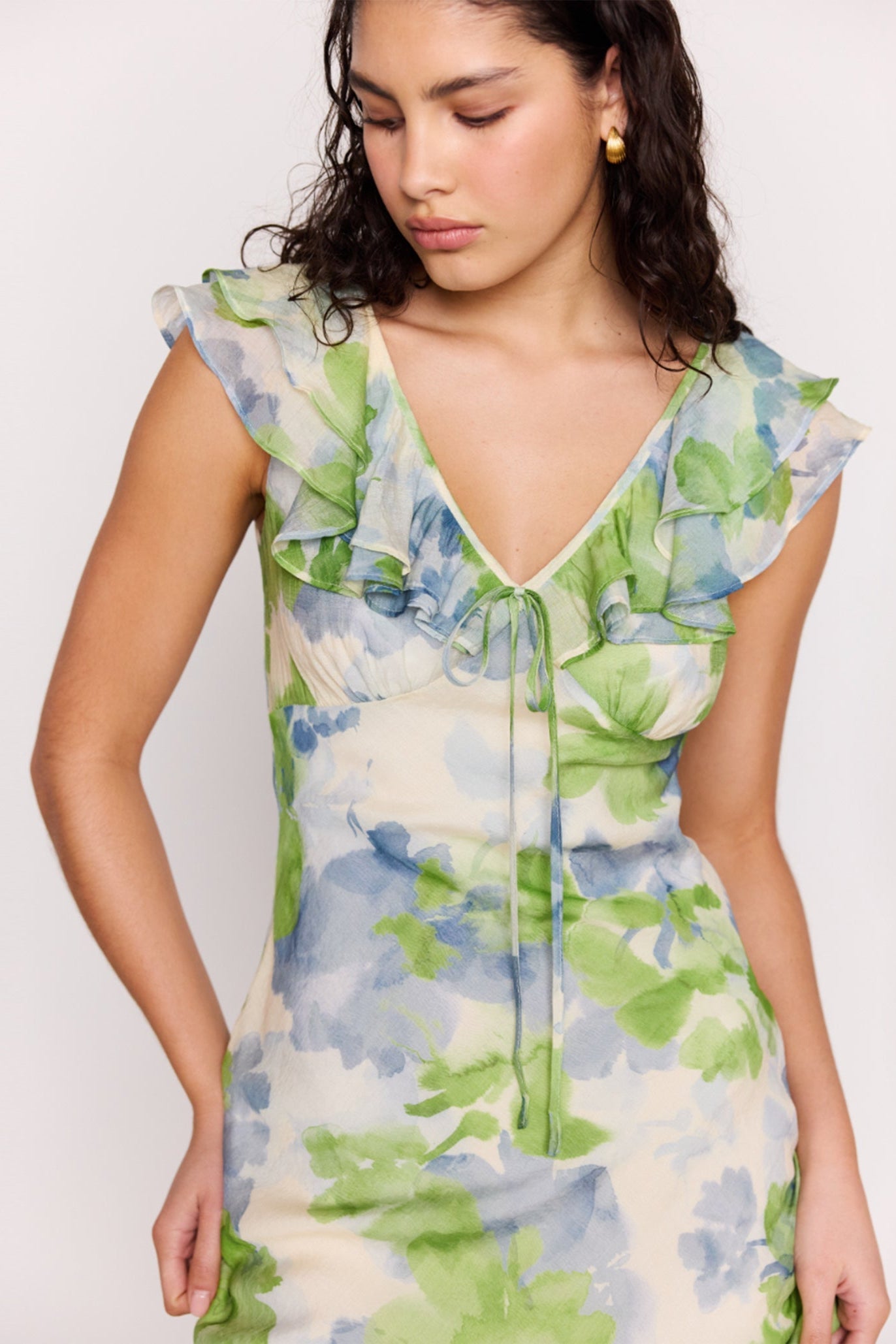Carrie Green Watercolour Floral Ruffled SS Midi Dress