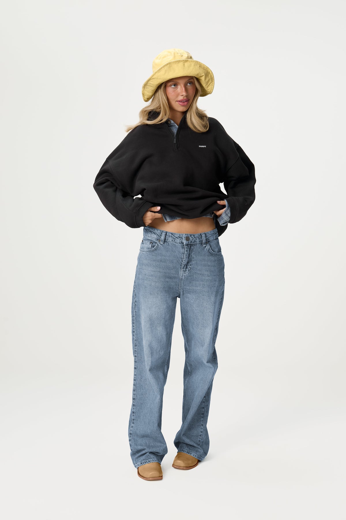 Carolyn Zip Pullover in Black