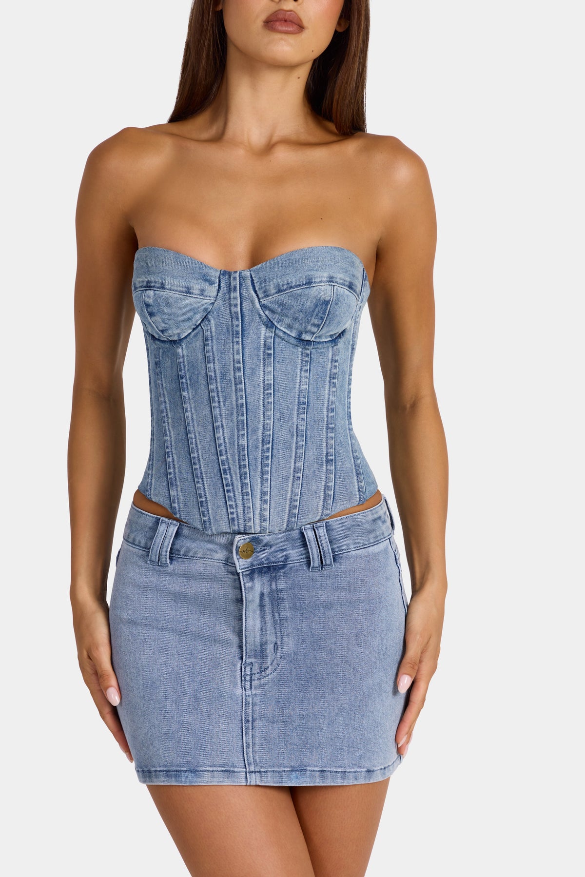Low-Rise Denim Mini Skirt in Mid-Blue